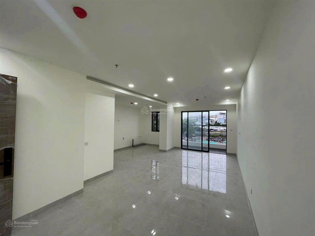 Căn số 11 ccu phước long ban công hướng đông nam. 2pn, 2wc. dt 65m². giá bán 3 tỷ.  0901 920 ***
