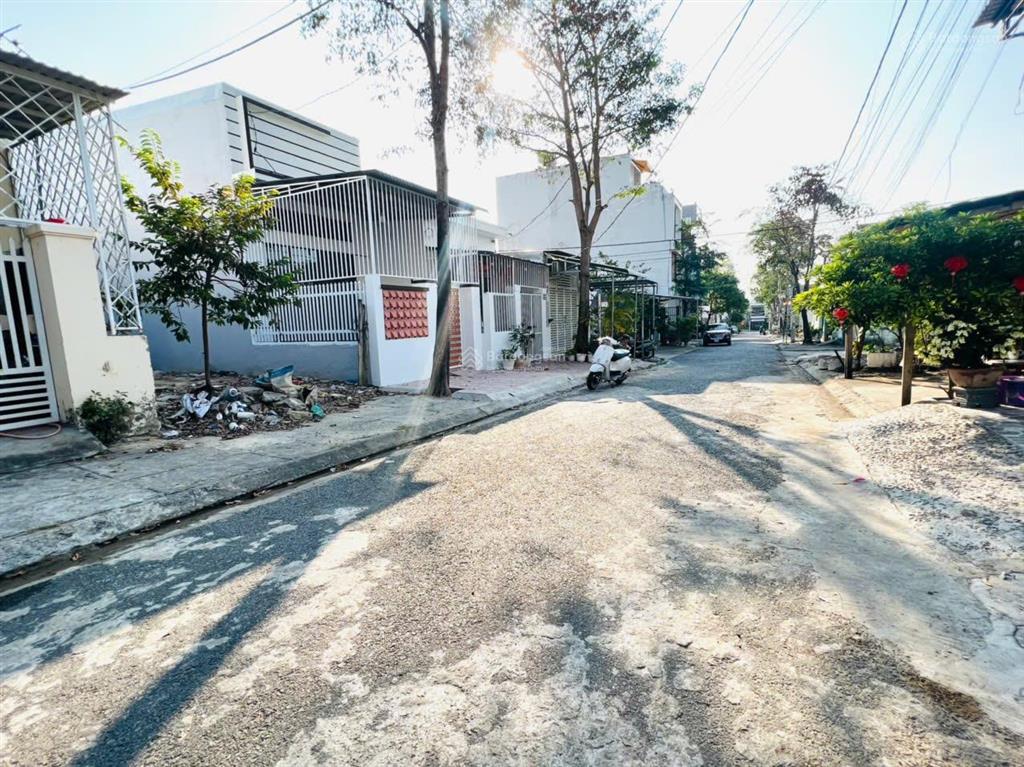 Bán nhanh 68m2 tái định cư đất lành. giá bán 3180 đường nhựa 10m  0901 920 *** ( lv chính chủ )