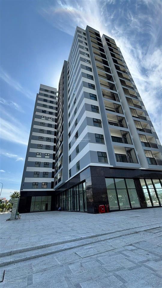 Bán nhanh shophouse 112 ngay góc lối đi vào cổng ccu phước long. dt 82m2 ngang 7,6m