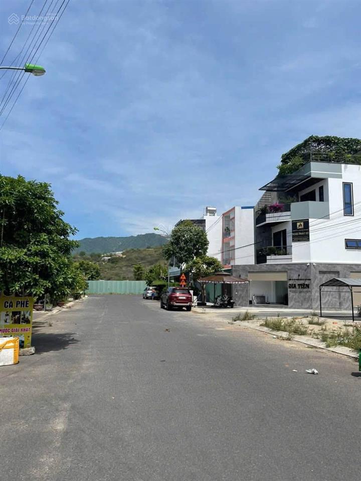 Lô đông nam đường 18m tái định cư mỹ gia giá bán 6,2 tỷ (sổ hồng cá nhân  xây dựng tự do)