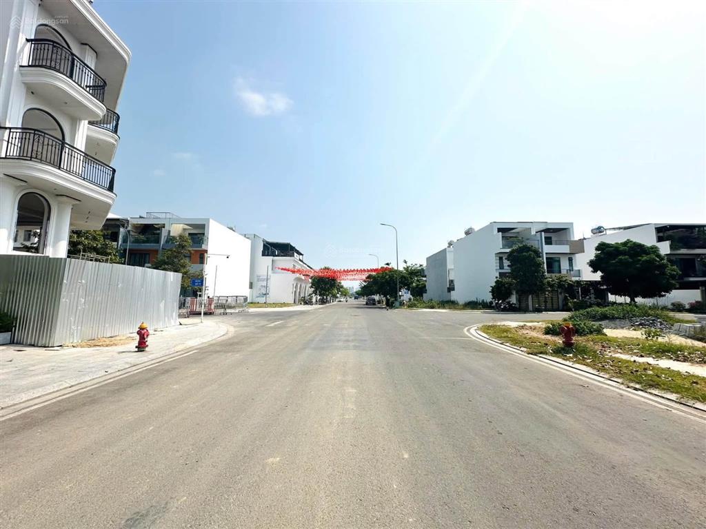 Lô sạch đẹp đường 18m ngay góc ngã tư gói 7 mỹ gia, đối diện dãy shophouse gói 8. bán gấp 5,1 tỷ