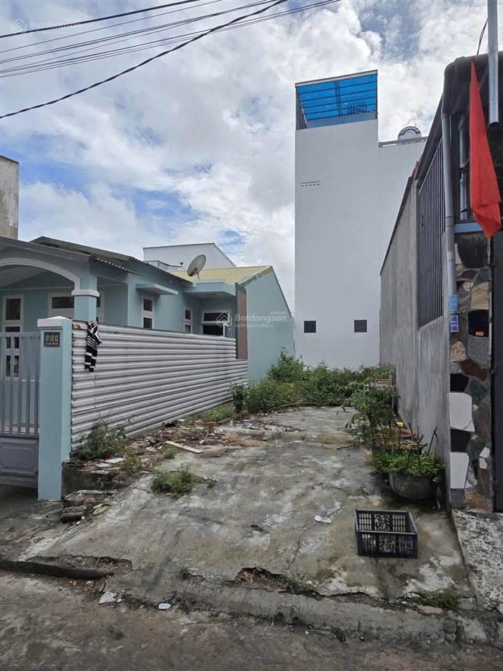 Lô đất 66m2 tái định cư đất lành ngay công viên phường nam nha trang giá bán 2,4 tỷ (sổ hồng)