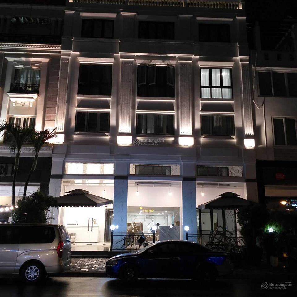 Bán đất lô cặp hưng phước, phú mỹ hưng, quận 7, sổ đỏ 222m2 giá 47 tỷ