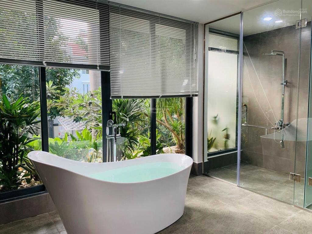 Biệt thự liên kế trung tâm phú mỹ hưng, diện tích 7x18m sổ hồng, bán giá 24,7 tỷ bao sang tên