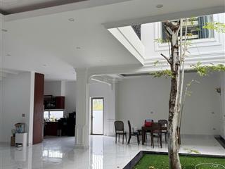 Cần bán biệt thự 3 tầng đường giáng hương 2, hòa xuân khu biệt thự euro village 2