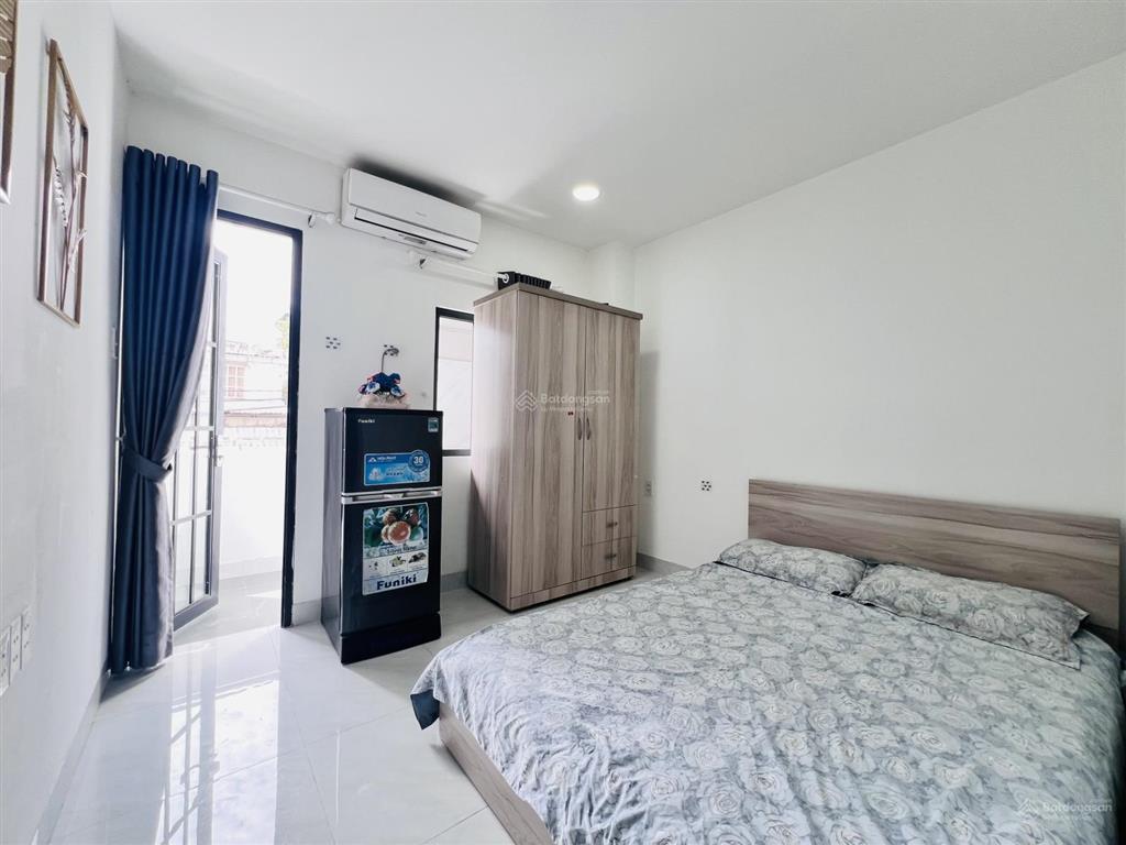 Cho thuê ch 30m2 có balcon full nội thất ở cmt8, q10. giá chỉ 6.3tr/tháng