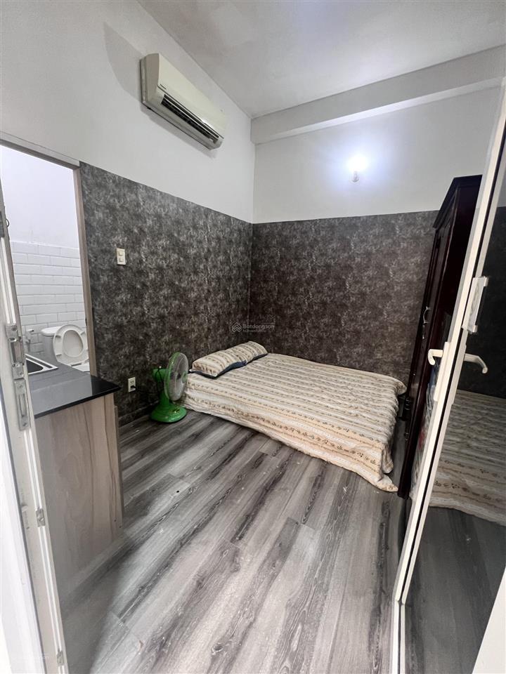 Cho thuê phòng full nội thất ngay vòng xoay cống quỳnh q1
