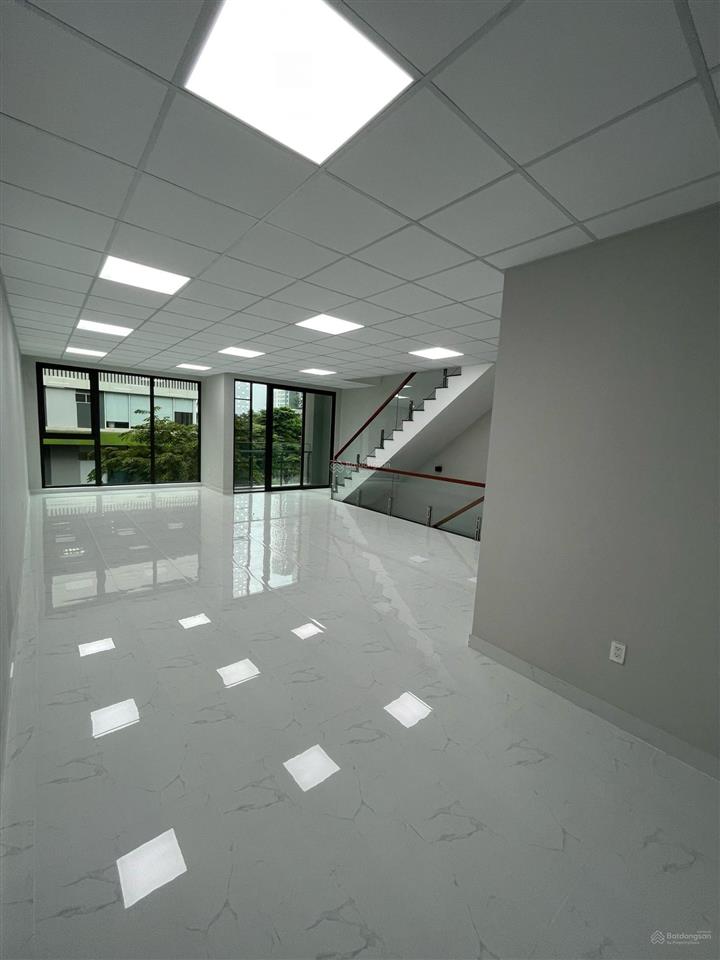 Toà nhà mặt tiền nb lý thường kiệt q.10, dt 12x17m, kc 6 tầng, giá 70 tỷ