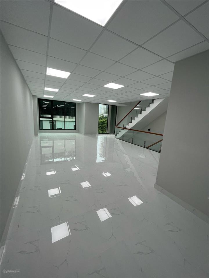 Toà nhà mặt tiền nb lý thường kiệt q.10, dt 12x17m, kc 6 tầng, giá 70 tỷ