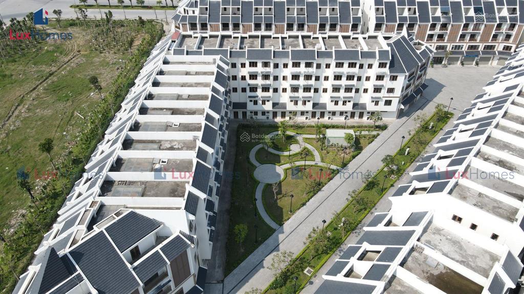 Cần tiền bán gấp căn liền kề 100m2 view vườn hoa khu nhật, kđt hinode royal park