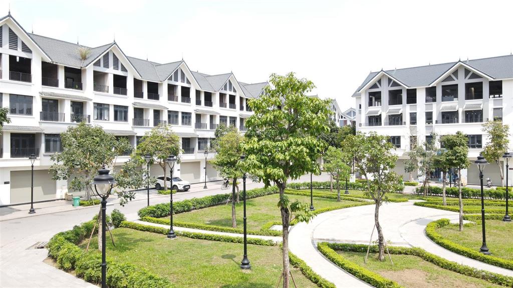 Cần bán gấp  cắt lỗ căn liền kề view vườn hoa giá hời dự án tại khu đô thị hinode royal park