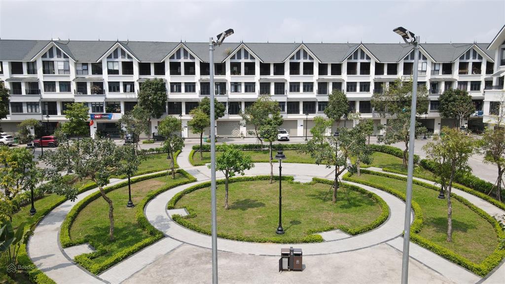 Cần bán gấp  cắt lỗ căn liền kề view vườn hoa giá hời dự án tại khu đô thị hinode royal park