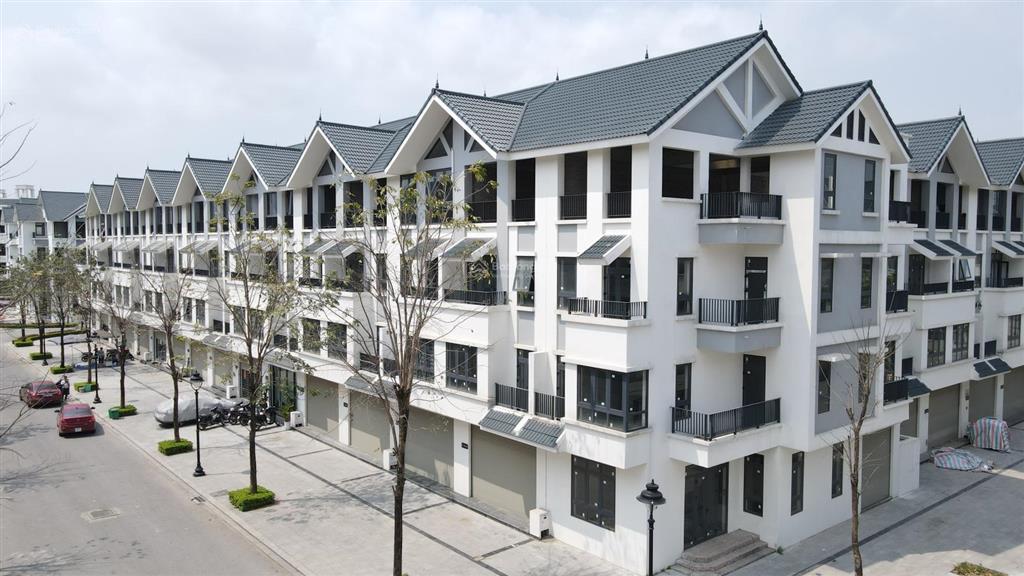 Chính chủ cần tiền gửi bán gấp  cắt lỗ căn liền kề 100m2, trục đường 30m dự án hinode royal park