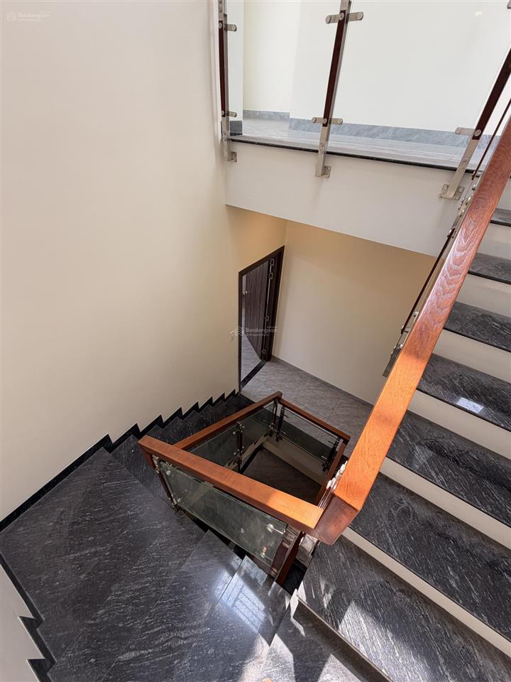 Nhà mới 4 tầng hẻm xe tải gần aeon tân phú, 55m2 ngang 5.5m, 4pn, chỉ 6.1 tỷ