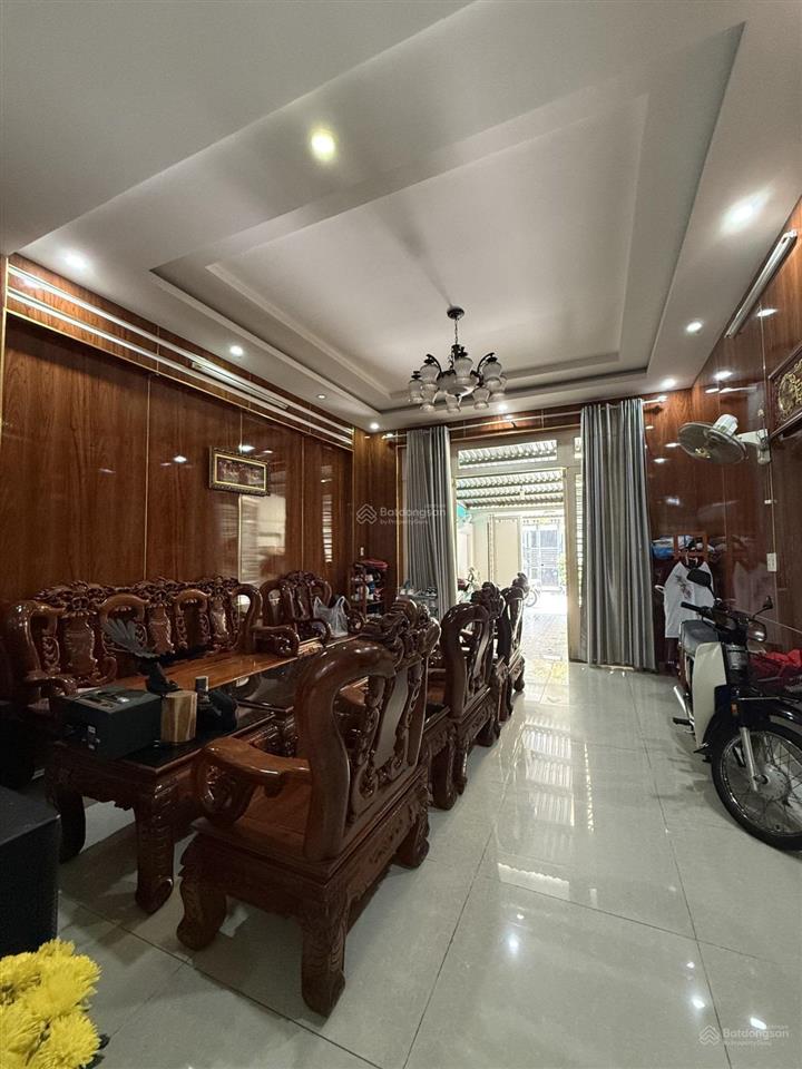 Nhà 3 tầng btct hxh 8m liên khu 4  5, 97m2, 4pn, chỉ 6.5 tỷ (giá tốt hơn khu vực ~18%)