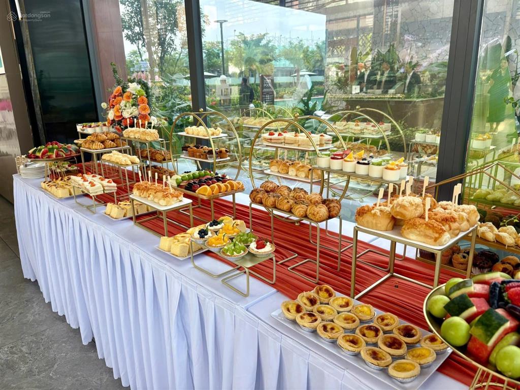 Bán gấp shophouse lahome trục thương mại 60m, giá chỉ 6.1 tỷ