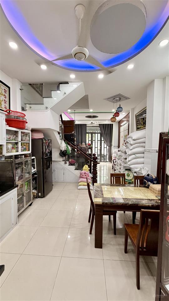 Nhà 4 tầng đúc gần nguyễn ảnh thủ 50m2 nở hậu 5pn  6wc chỉ 4.35 tỷ