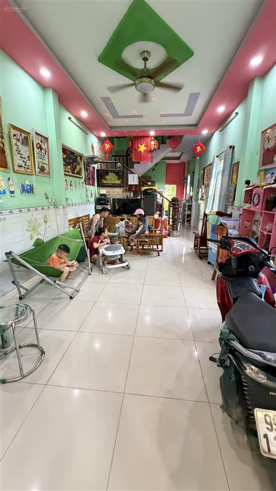 Bán nhà đúc kiên cố 176.3m2 full thổ cư đường xe tải 7m ngay ubnd vĩnh lộc b kinh doanh đỉnh