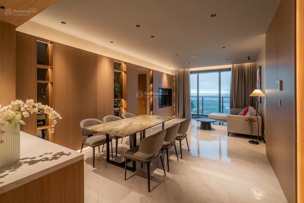 Cho thuê căn góc silver house  sunwah pearl  125m2, nhà mới 100% đẹp, cao cấp. giá 60tr/tháng