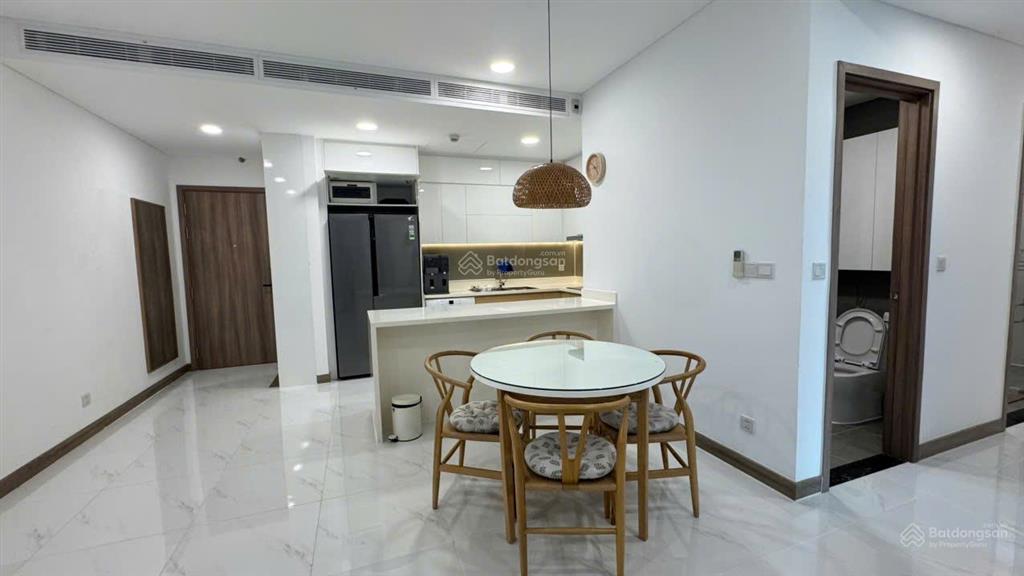 Sunwah pearl cho thuê căn 2pn, giá 40tr/tháng tầng cao, view xéo sông + thủ thiêm + pháo hoa