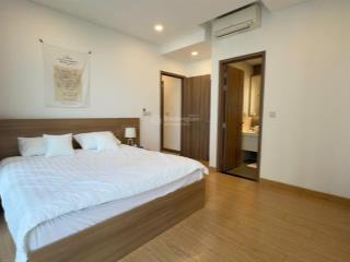 Sunwah pearl cho thuê căn 2pn  giá 40tr/ tháng tầng cao, view xéo sông + thủ thiêm + pháo hoa,