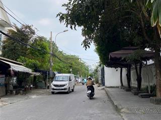 Bán nhà mt đô đốc long 4,3 x 19m giá 7,9 tỷ