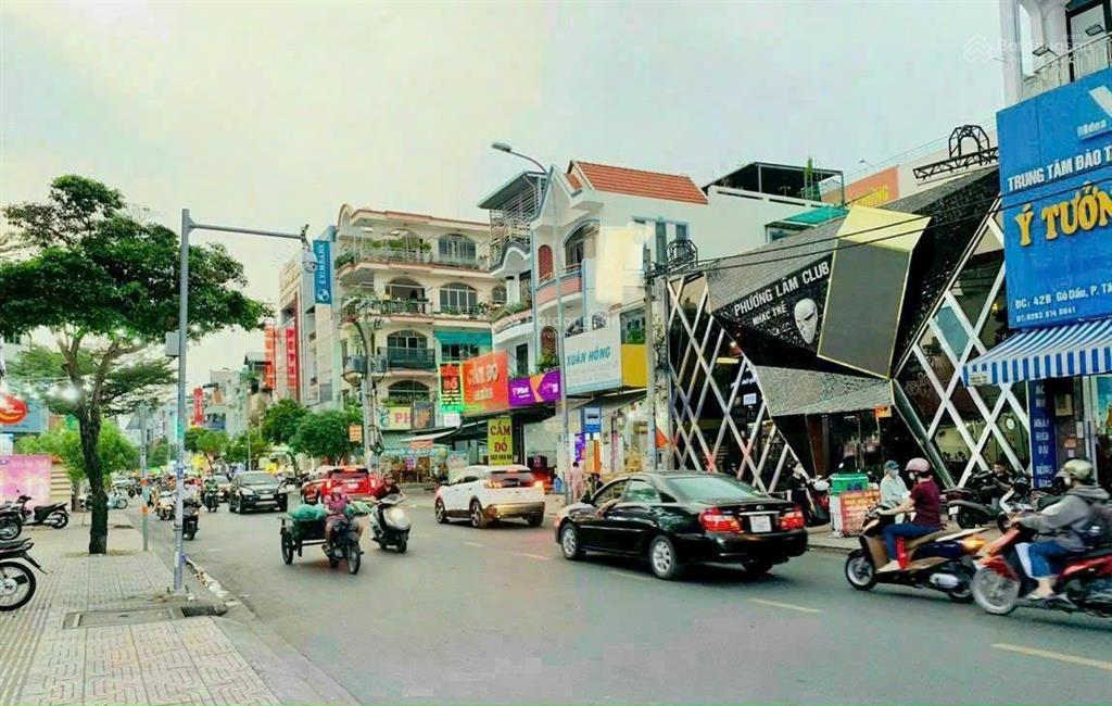 Bán nhà mt tân sơn nhì ( vị trí đẹp nhất đường) 6 x 30m đúc 1 lầu giá 38 tỷ