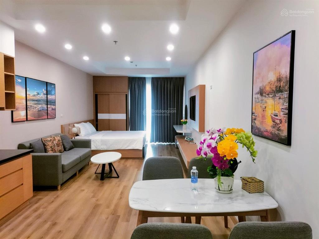 Bán gấp căn hộ đa dạng diện tích view biển đẹp thoáng mát, full nội thất đẹp. pkd 0906 147 ***
