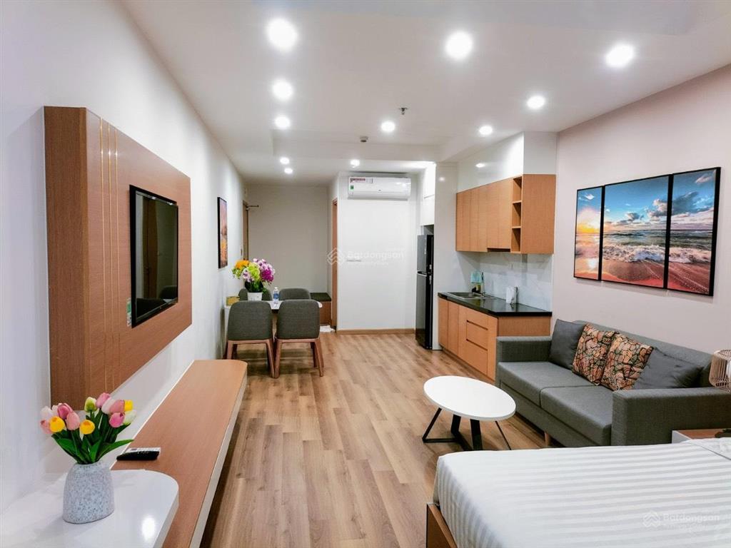 Bán gấp căn hộ đa dạng diện tích view biển đẹp thoáng mát, full nội thất đẹp. pkd 0906 147 ***