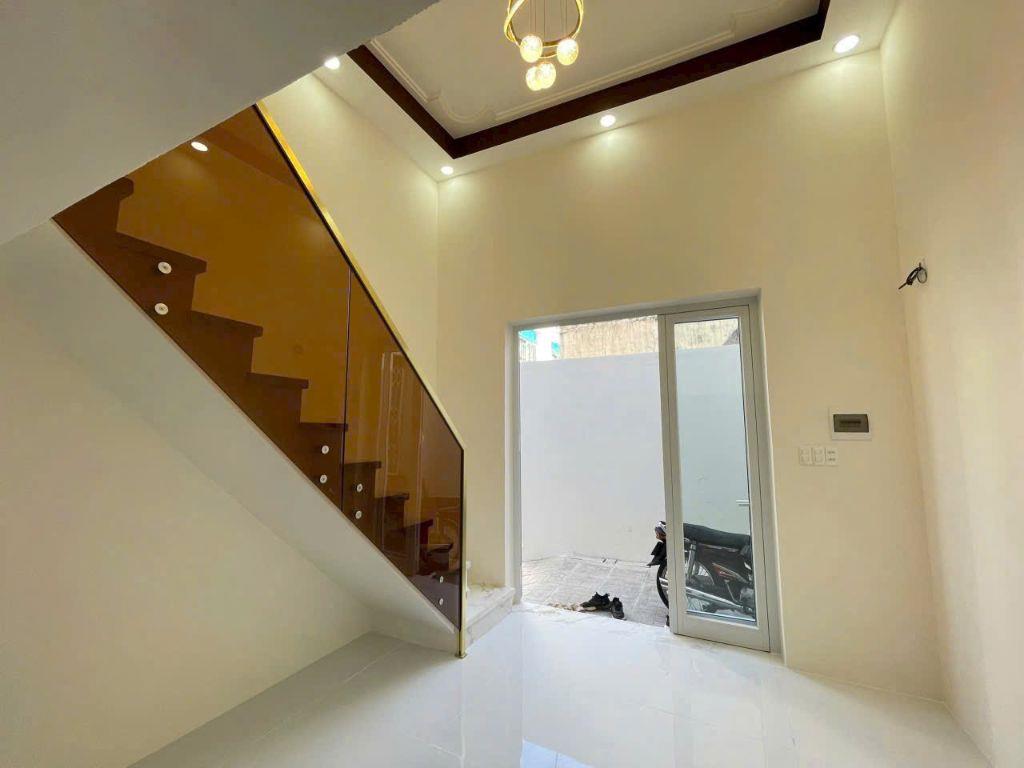 NHÀ ĐẸP PHƯỚC LONG – XÁCH VALI VÀO Ở NGAY – CÁCH BIỂN CHỈ VÀI PHÚT