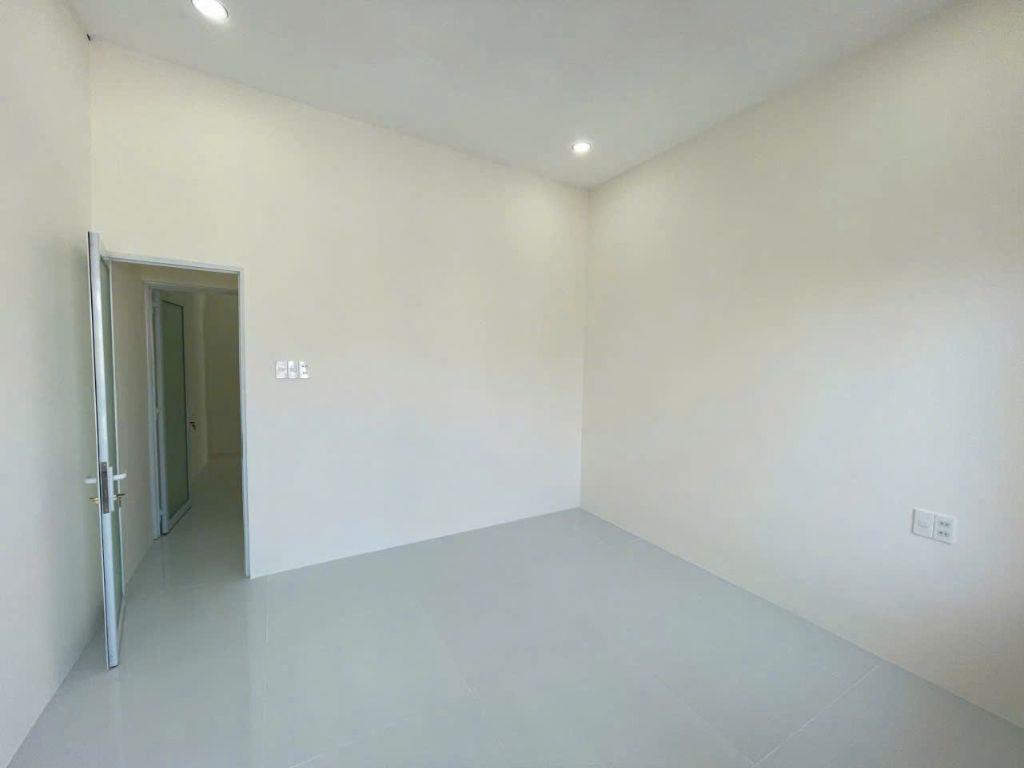 NHÀ ĐẸP PHƯỚC LONG – XÁCH VALI VÀO Ở NGAY – CÁCH BIỂN CHỈ VÀI PHÚT