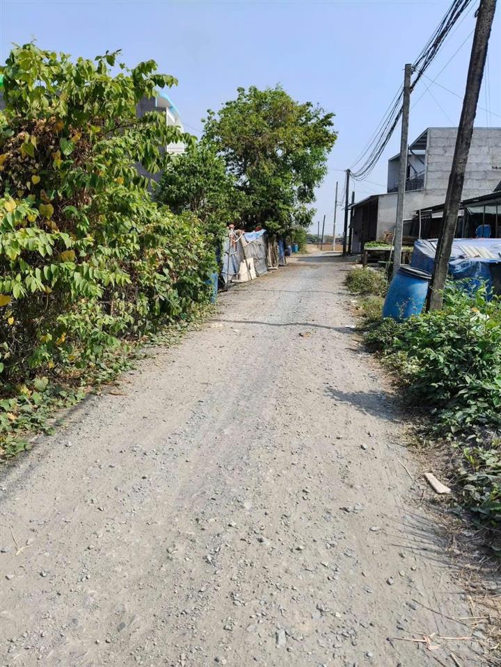 Đất nhà cần bán, cách nhựa giồng lớn vào 200m, đường sắp lên nhựa | 5x28m (thổ cư đủ)