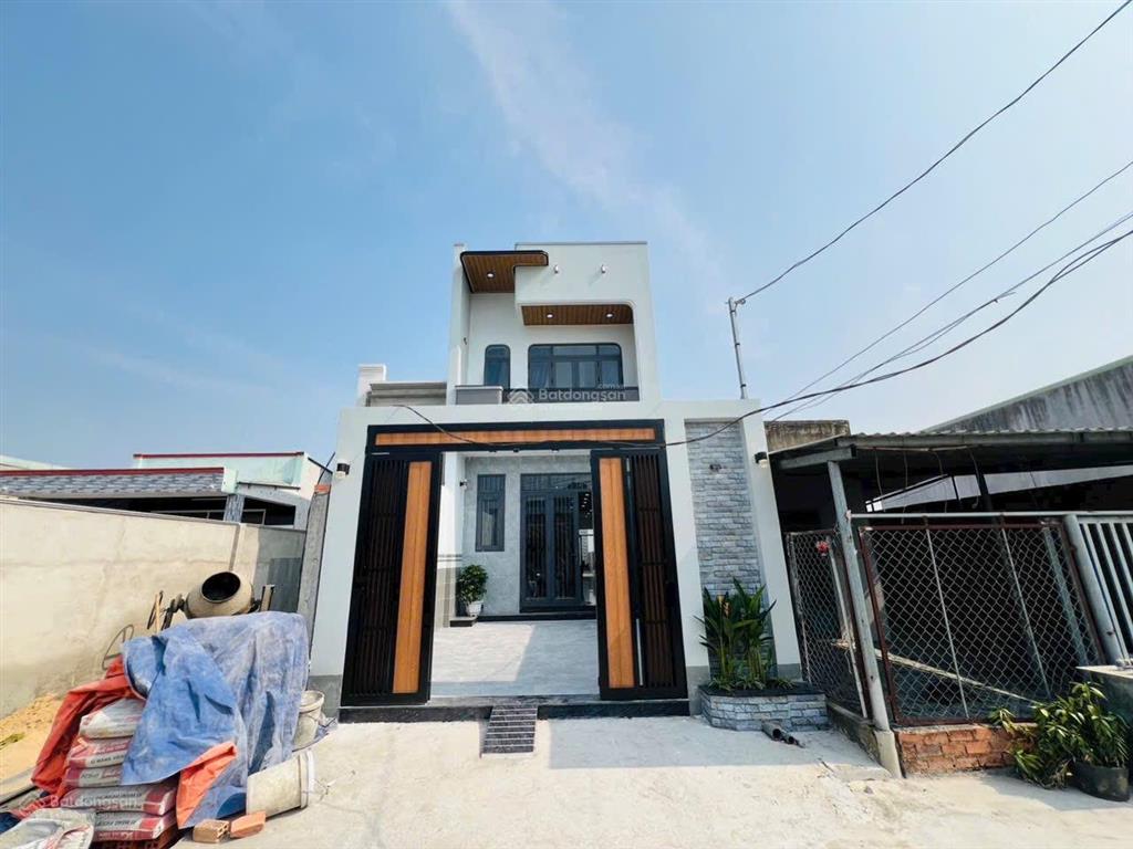 Bán nhà gần kcn hoàng gia, cách tl824 vào 350m | 5x32m có sân sau rộng, shr hỗ trợ bank