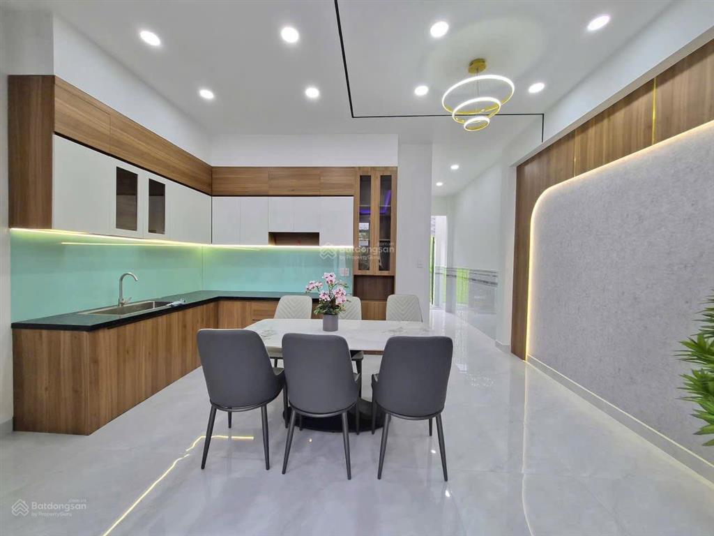 Kẹt tiền chủ hạ 200tr bán nhà gần sân bóng mỹ hạnh bắc, cách tl9 vào 300m, nhà 2 mặt tiền thoáng