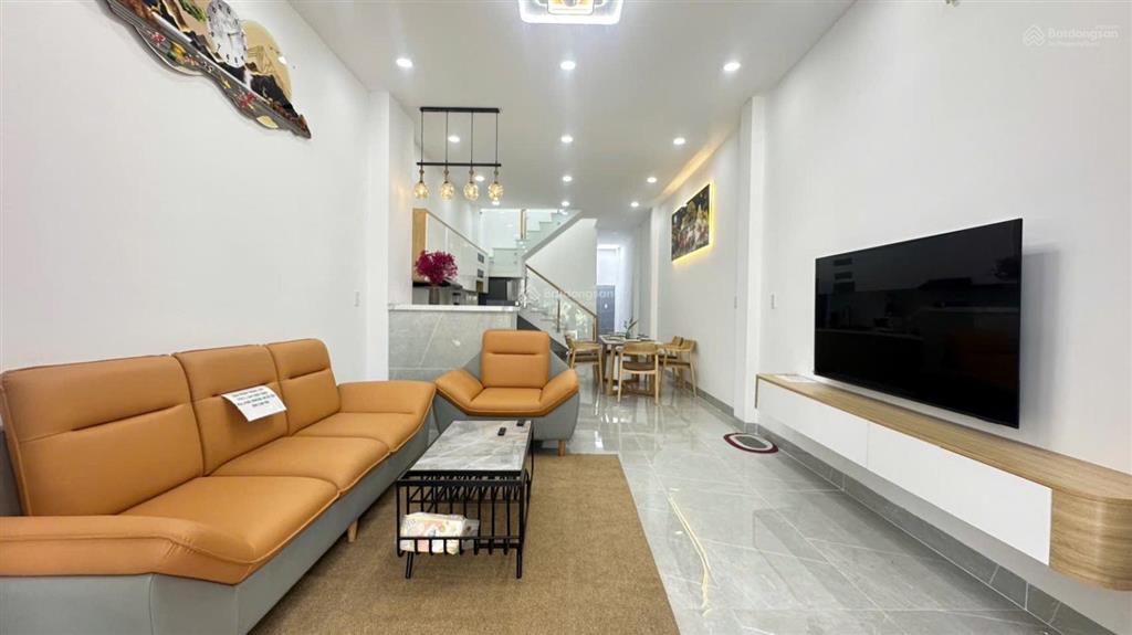 Nhà mới full nội thất, 1 trệt 2 lầu 4 phòng ngủ khu dân cư cát tường phú sinh