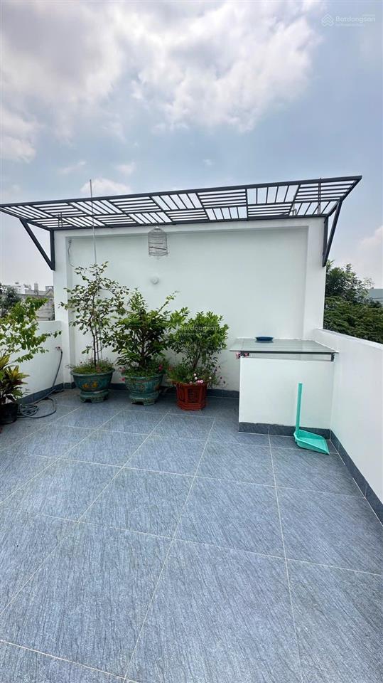 Nhà mới full nội thất, 1 trệt 2 lầu 4 phòng ngủ khu dân cư cát tường phú sinh