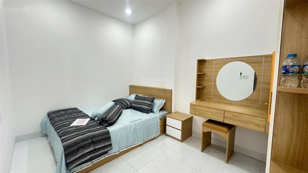 Nhà mới full nội thất, 1 trệt 2 lầu 4 phòng ngủ khu dân cư cát tường phú sinh