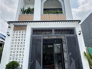 Bán nhà khu dân cư mỹ hạnh hoàng gia, đường số 3, nhà mới vào ở ngay, kinh doanh được tặng nội thất