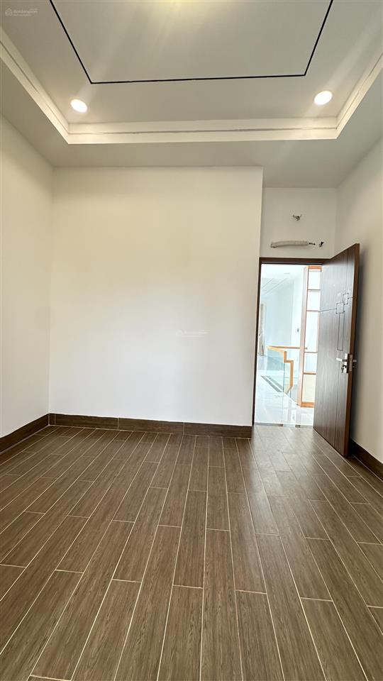 Bán nhà khu dân cư mỹ hạnh hoàng gia, đường số 3, nhà mới vào ở ngay, kinh doanh được tặng nội thất