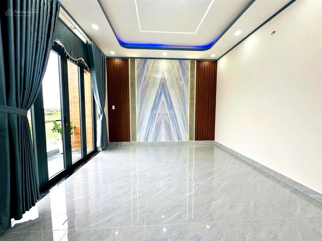 Bán nhà lầu, giá ngộp giảm 350tr rồi, 3 phòng ngủ ngang 6x18m | gần ngã 3 mỹ hạnh, 1 sẹc nhựa tl9