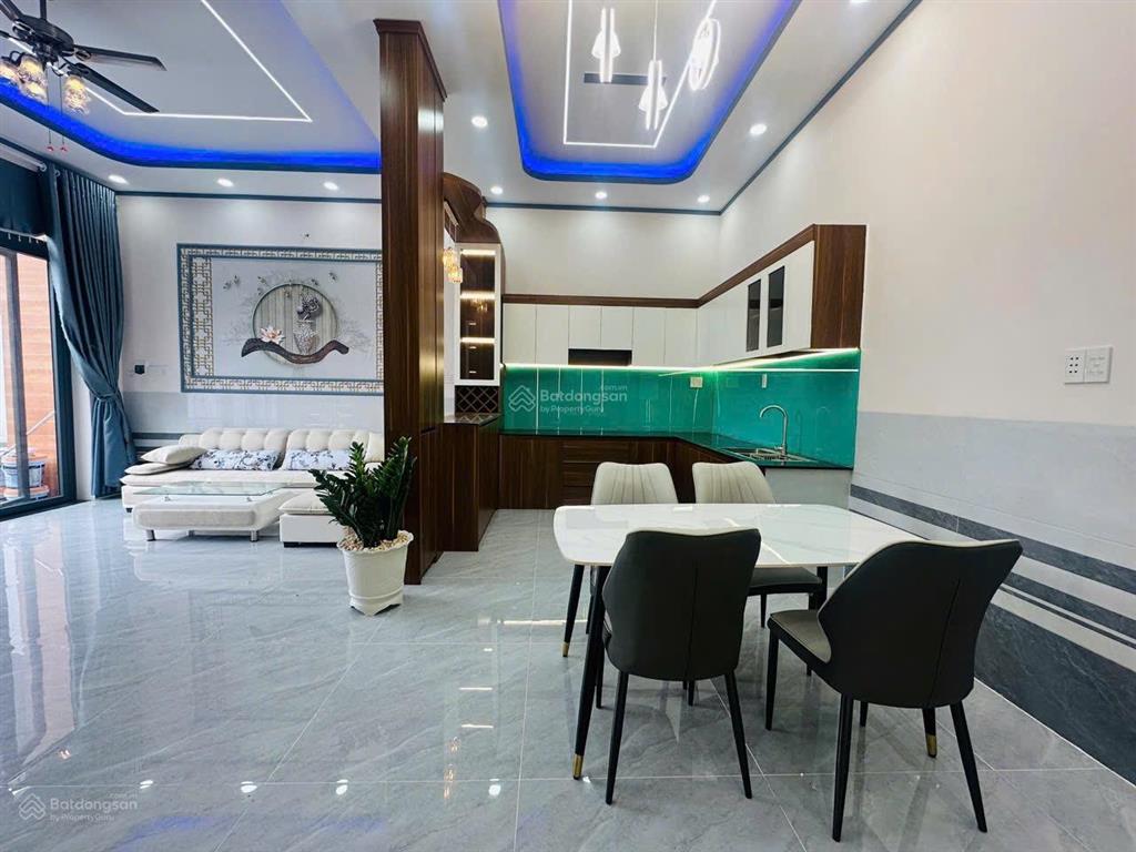 Bán nhà lầu, giá ngộp giảm 350tr rồi, 3 phòng ngủ ngang 6x18m | gần ngã 3 mỹ hạnh, 1 sẹc nhựa tl9