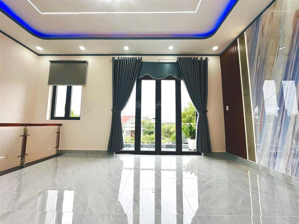 Bán nhà lầu, giá ngộp giảm 350tr rồi, 3 phòng ngủ ngang 6x18m | gần ngã 3 mỹ hạnh, 1 sẹc nhựa tl9