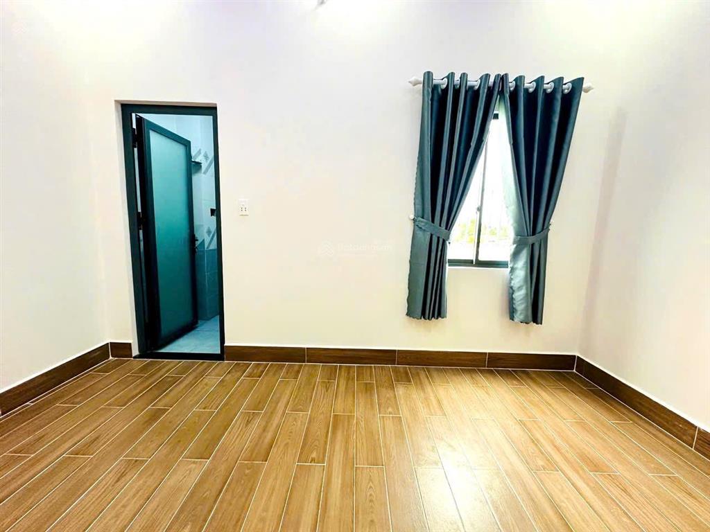 Bán nhà lầu, giá ngộp giảm 350tr rồi, 3 phòng ngủ ngang 6x18m | gần ngã 3 mỹ hạnh, 1 sẹc nhựa tl9