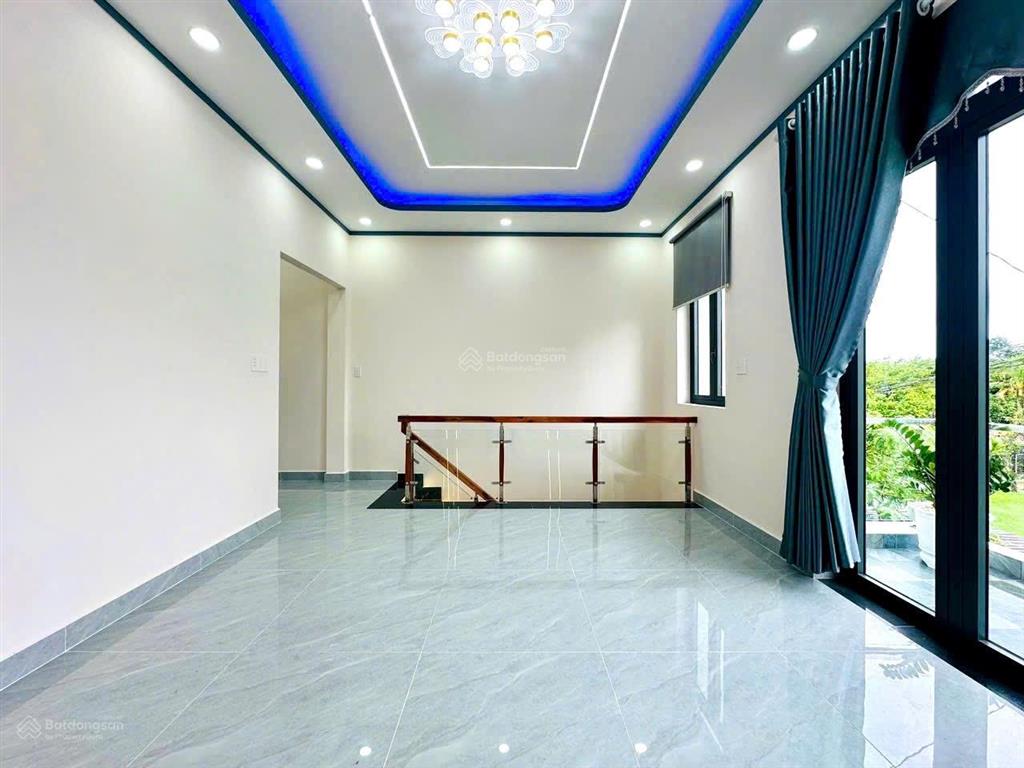 Bán nhà lầu, giá ngộp giảm 350tr rồi, 3 phòng ngủ ngang 6x18m | gần ngã 3 mỹ hạnh, 1 sẹc nhựa tl9