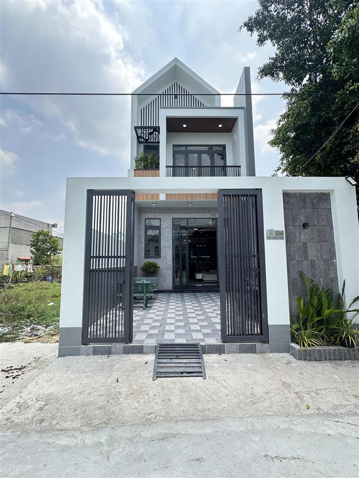 Nhà mới ngay chợ mỹ hạnh, đường giồng lớn |dt 5x22m, giá 2 tỷ 860, 4 phòng rộng rãi