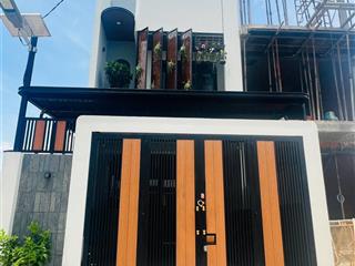 Nhà đẹp vừa xong, vị trí đẹp gần kdc xuyên á, xem ngay kẻo lỡ, dt 5x30m có 4 phòng