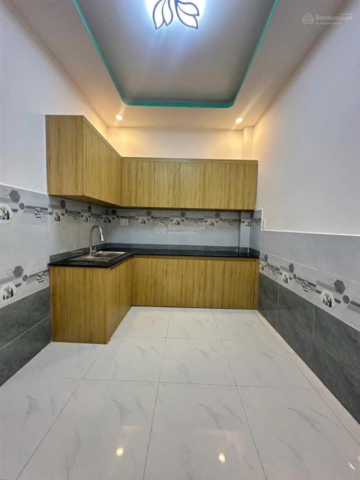 Nhà giảm sâu nhà mới 1 trệt 1 lầu có 2 pn, ngay đường nhựa giồng lớn, giá 1 tỷ 520 sổ hồng riêng