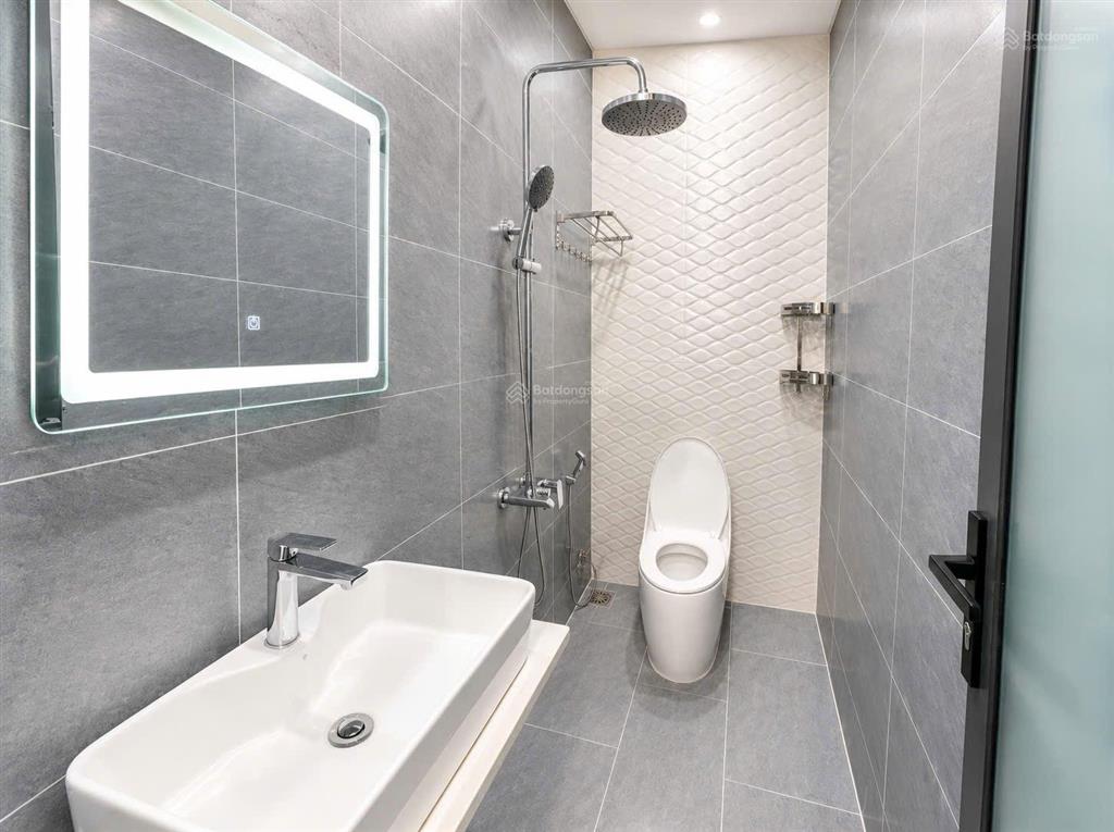 Bán nhà full nội thất trong kdc phú sinh nhà xây mới 3 pn