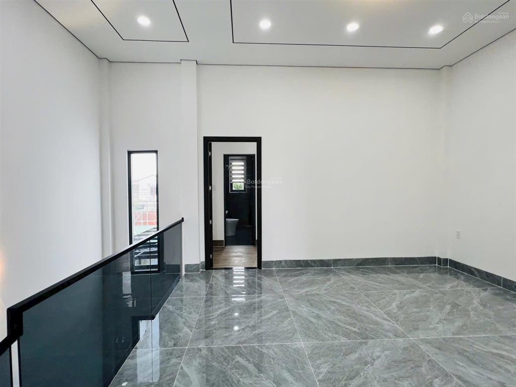 Bán nhà mặt tiền bàu tràm 7x48m, nhà xây mới 3 pn, 3wc, sổ hồng riêng, đất full thổ cư