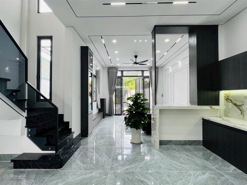Bán nhà mặt tiền bàu tràm 7x48m, nhà xây mới 3 pn, 3wc, sổ hồng riêng, đất full thổ cư